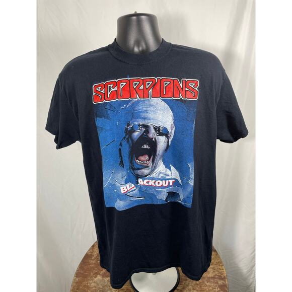 Scorpions Blackout Megadeth Tour Tee 2017 Large - Picture 1 of 7